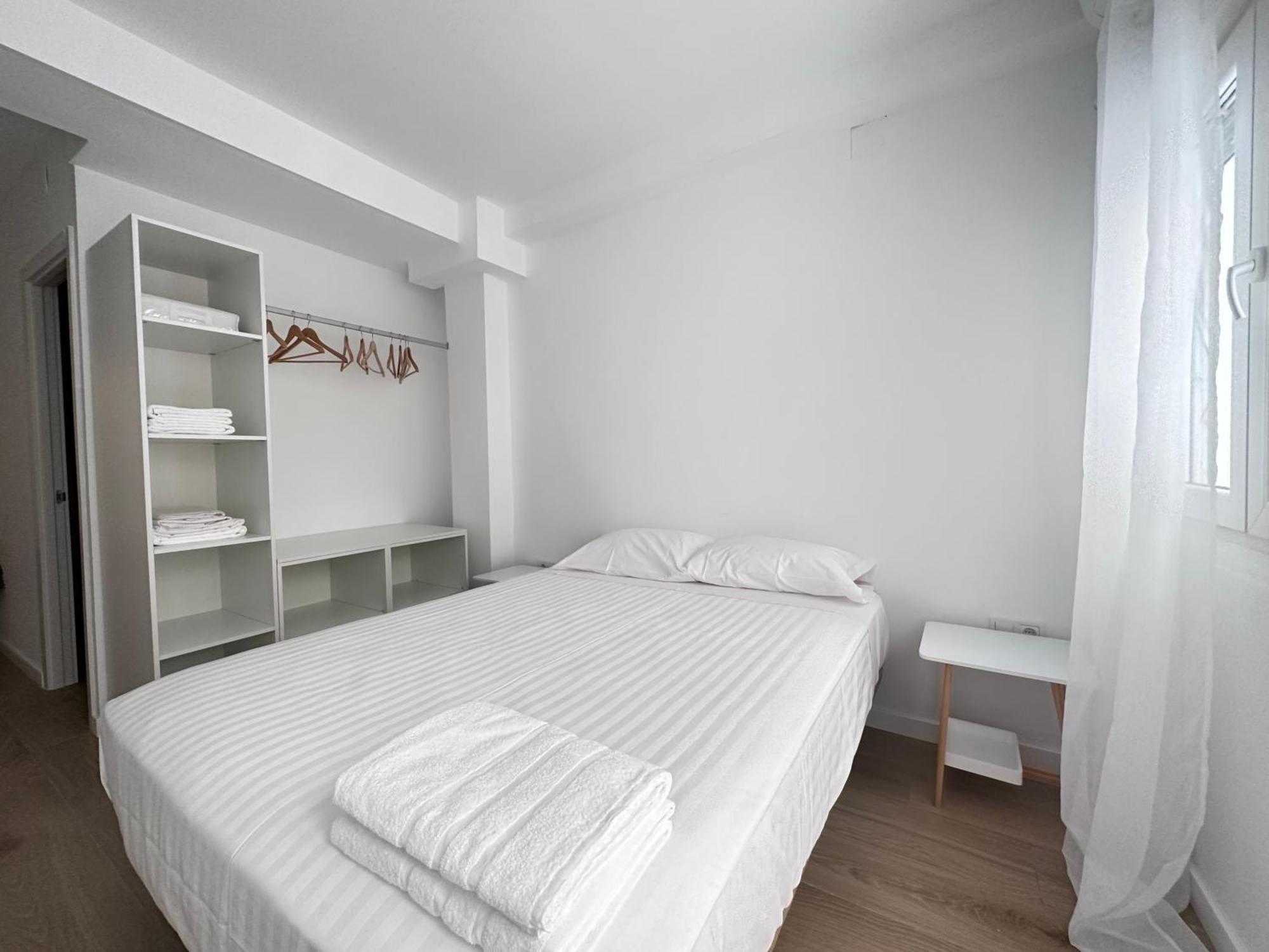 Artes Y Oficios Apartaments Ab Valencia Buitenkant foto