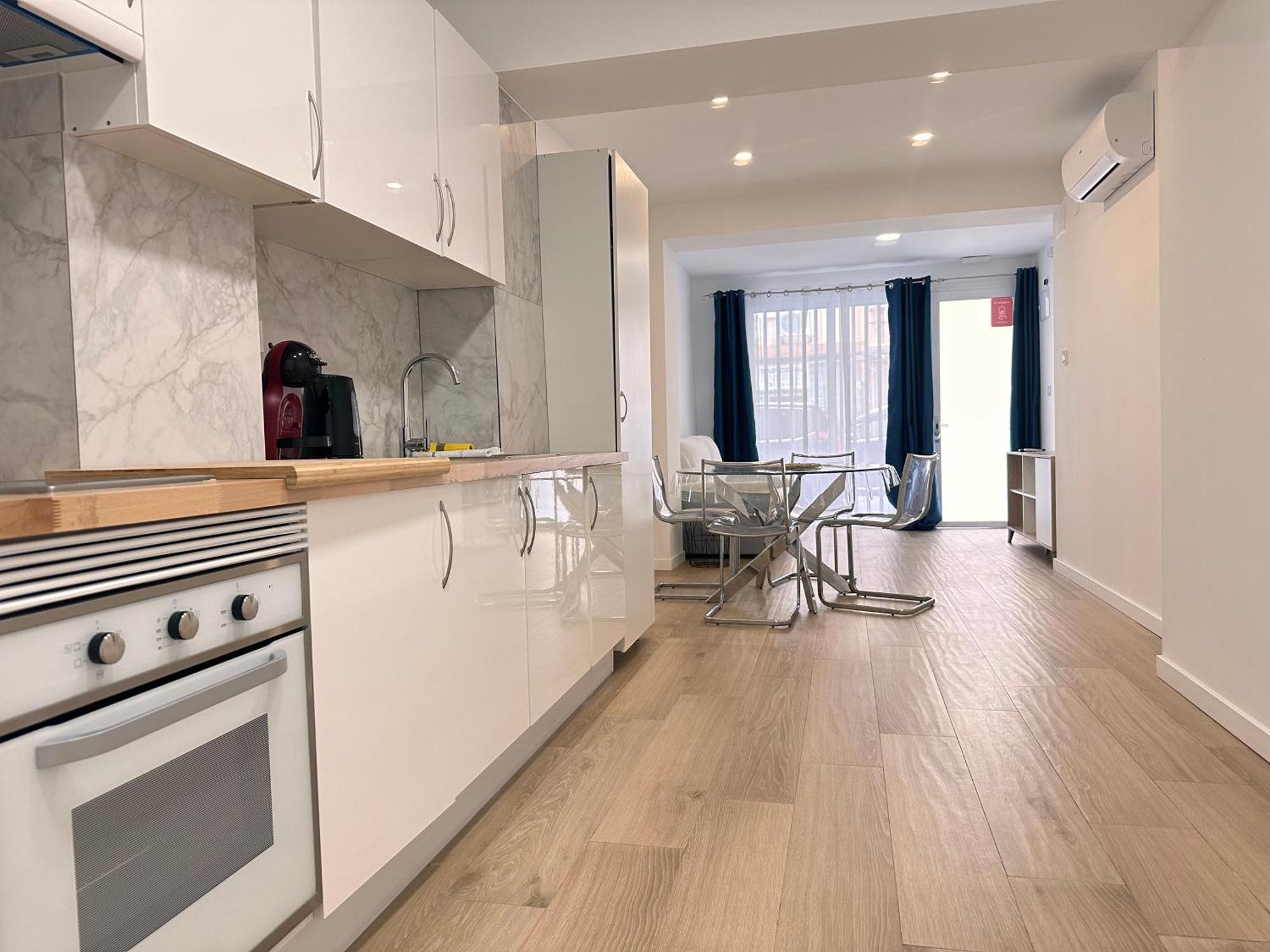 Artes Y Oficios Apartaments Ab Valencia Buitenkant foto